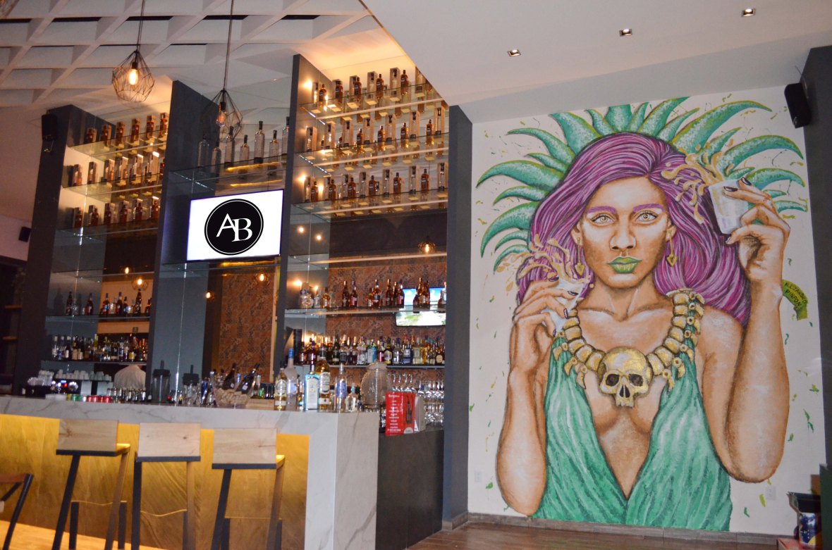 Mayahuel La antigua barra mural por alejandro pinpon