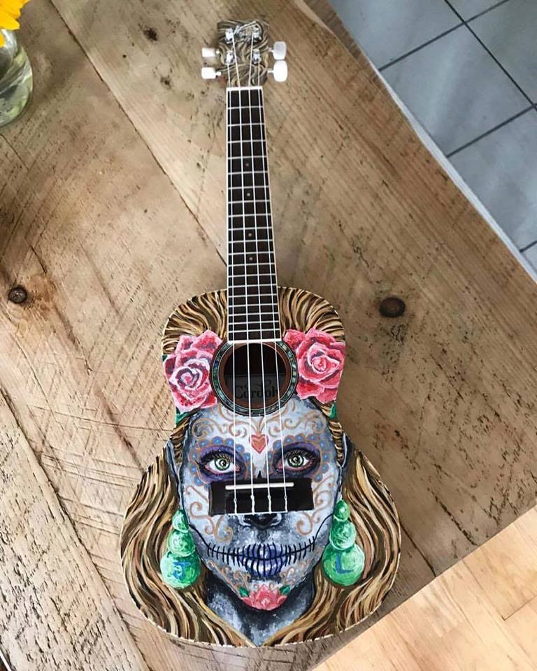 UKULELE